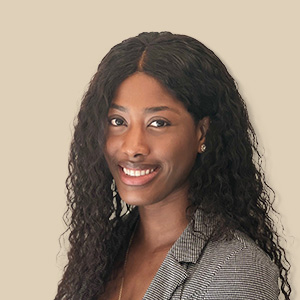 Maria Zapata - Headshot